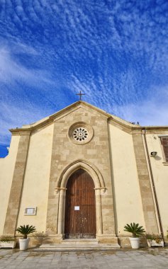 İtalya, Sicilya, Marzaemi (Siracusa Eyaleti), eski kilise cephesi