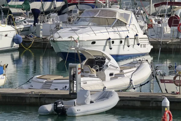 Talya Sicilya Akdeniz Marina Ragusa Ragusa Eyaleti Aralık 2019 Limandaki — Stok fotoğraf