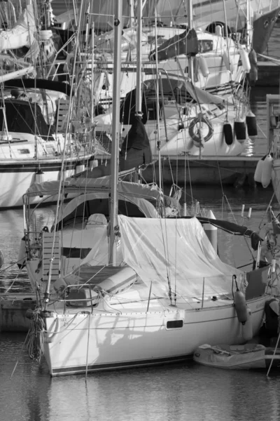 意大利 西西里 地中海 拉古萨码头 拉古萨省 2019年12月9日 港口豪华游艇编辑 — 图库照片