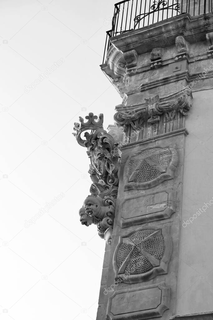 Italy, Sicily, Scicli (Ragusa province), the Baroque Beneventano Palace facade with ornamental statues (18th Century a.C.)
