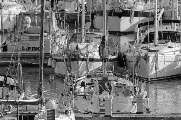 意大利 西西里 地中海 拉古萨海 拉古萨省 2019年12月16日 港口航船 — 图库照片