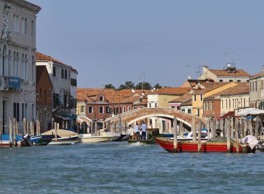 İtalya, Venedik, Murano Adası; 14 Eylül 2011, ada kanallarından birinin görüntüsü - Editör