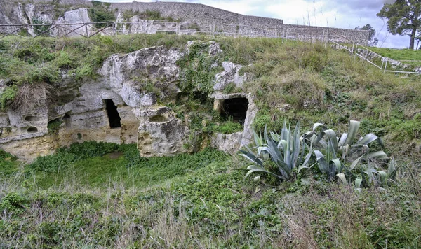 Italien Sicilien Palazzolo Acreide Syrakusprovinsen Grekiska Amfiteater Ruiner Över Gravarna — Stockfoto