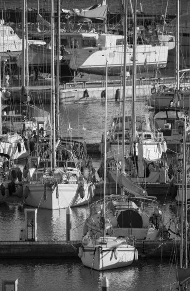 意大利 西西里 地中海 拉古萨码头 拉古萨省 2019年12月31日 港口豪华游艇编辑 — 图库照片