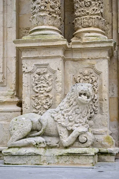 Itálie Sicílie Palazzolo Acreide Provincie Syracuse Jeden Dvou Kamenných Lvů — Stock fotografie