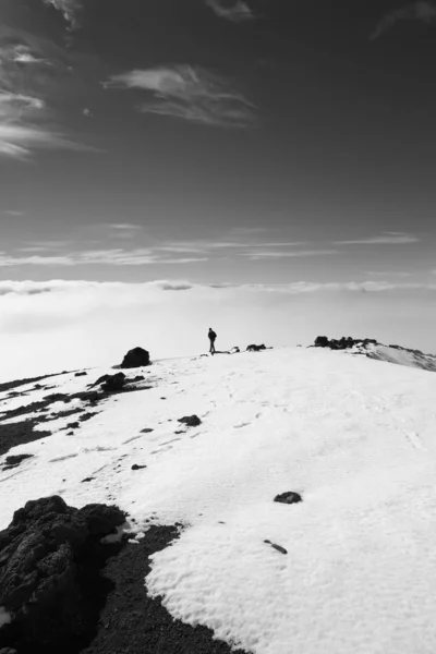 Italy Sicily Catania Province Man Volcano Etna Snow — Stock Photo, Image