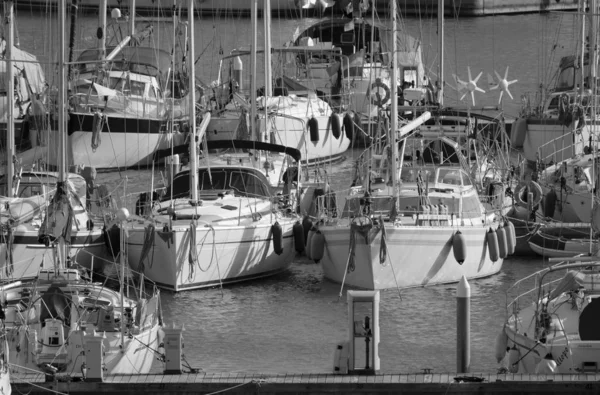 Italien Sicilien Medelhavet Marina Ragusa Ragusaprovinsen Februari 2020 Segelbåtar Hamnen — Stockfoto
