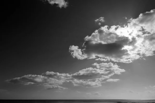 Italia Sicilia Mar Mediterraneo Nuvole Nel Cielo — Foto Stock