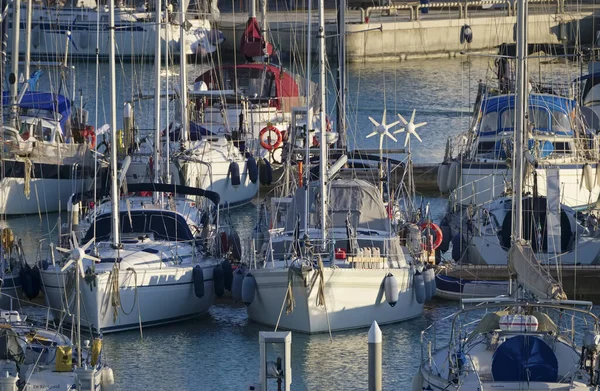 Italien Sicilien Medelhavet Marina Ragusa Ragusaprovinsen Februari 2020 Segelbåtar Hamnen — Stockfoto