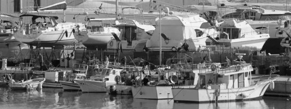 Itália Sicília Marina Ragusa Província Ragusa Fevereiro 2020 Pescadores Barcos — Fotografia de Stock