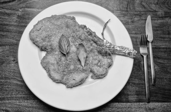 Food Fried Breaded Milan Cutlet Steak Basil Leaves White Dish — Stock Photo, Image