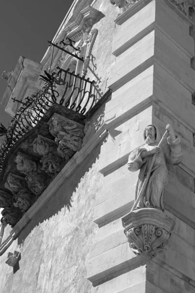 Italie Sicile Raguse Ibla Façade Bâtiment Baroque Statue Religieuse — Photo