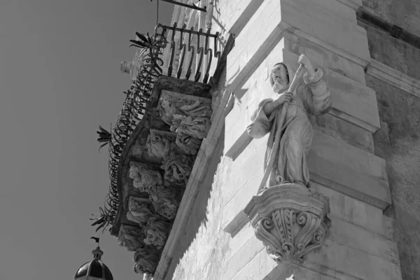 Italy Sicily Ragusa Ibla Baroque Building Facade Religious Statue — Stock Photo, Image