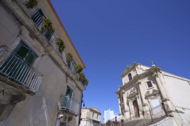 İtalya, Sicilya, Ragusa Ibla, Anime Sante del Purgatorio Barok Kilisesi cephesi (XIII..)