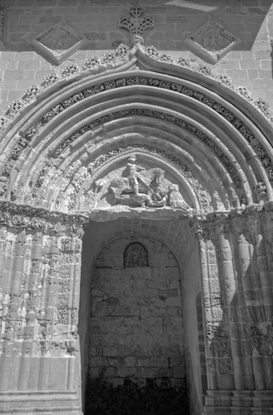 イタリア シチリア ラグーザ イブラ ゴシック様式の聖ジョージ大聖堂ポータル Xii 教会の残りの部分は 1693年地震によって破壊されました — ストック写真