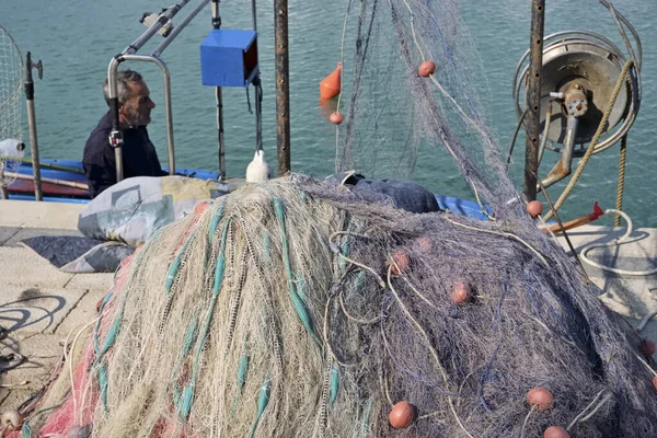 Itália Sicília Marina Ragusa Província Ragusa Março 2020 Redes Pescador — Fotografia de Stock