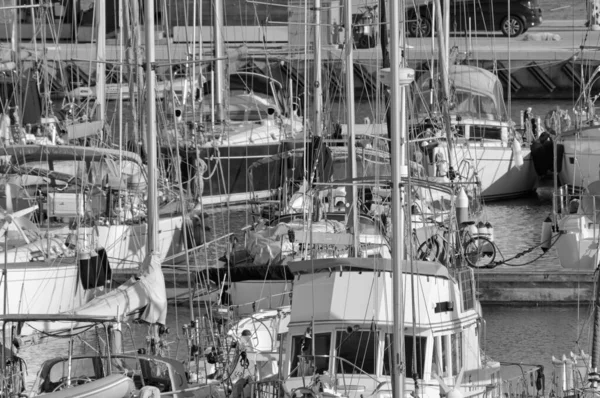 Italien Sicilien Medelhavet Marina Ragusa Ragusaprovinsen April 2020 Lyxjakter Hamnen — Stockfoto