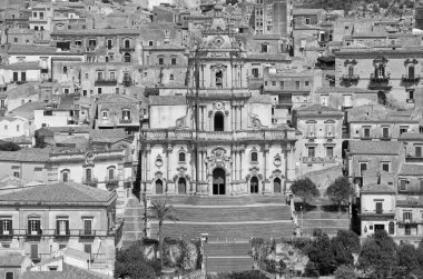 İtalya, Sicilya, Modica (Ragusa Eyaleti), St. George Katedrali barok cephesi