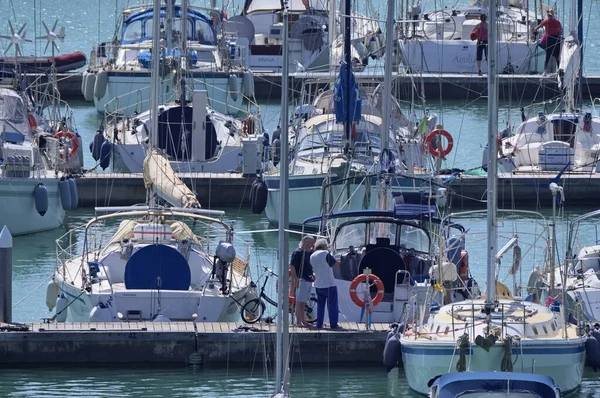 Talya Sicilya Akdeniz Marina Ragusa Ragusa Eyaleti Nisan 2020 Limandaki — Stok fotoğraf