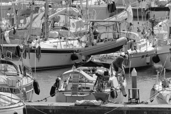 Italien Sicilien Medelhavet Marina Ragusa Provinsen Ragusa April 2020 Man — Stockfoto