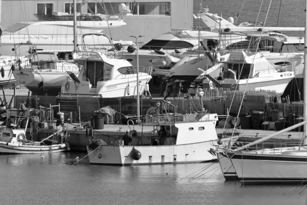 Italien Sicilien Marina Ragusa Ragusaprovinsen April 2020 Sicilianska Träfiskefartyg Och — Stockfoto