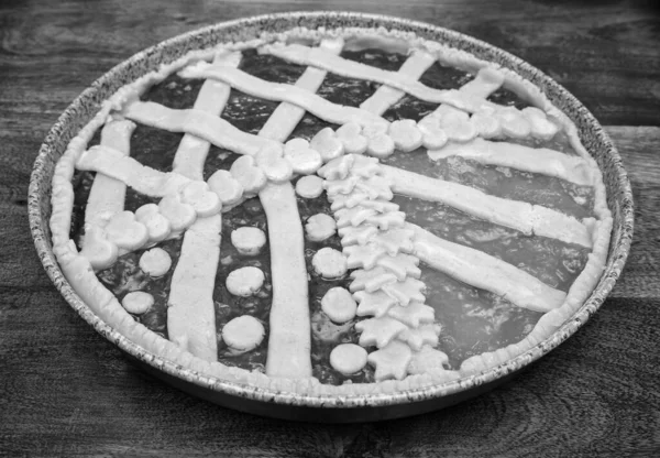 Alimentos Tarta Mermelada Decorada Sin Cocer Sobre Una Mesa Madera — Foto de Stock