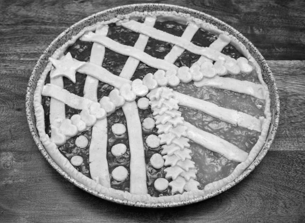 Food Uncooked Decorated Jam Tart Wooden Table — Stock Photo, Image