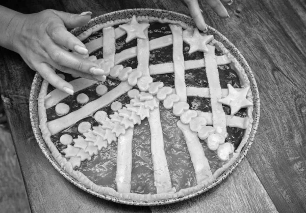 Food Decorated Jam Tart Preparation — Stock Photo, Image