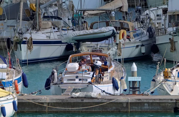 Talya Sicilya Akdeniz Marina Ragusa Ragusa Eyaleti Nisan 2020 Limandaki — Stok fotoğraf