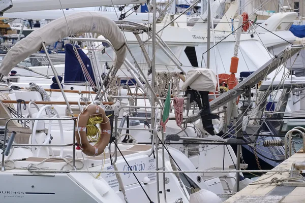 Italien Sizilien Mittelmeer Marina Ragusa Provinz Ragusa April 2020 Luxusyachten — Stockfoto