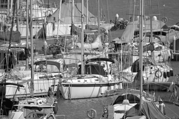 意大利 西西里 地中海 拉古萨海 拉古萨省 2020年5月3日 港口豪华游艇 Editorial — 图库照片