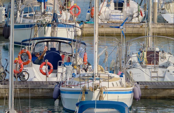 Italien Sicilien Medelhavet Marina Ragusa Provinsen Ragusa Maj 2020 Man — Stockfoto
