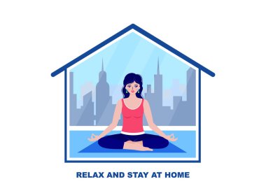 Kadın evde meditasyon yapıyor.