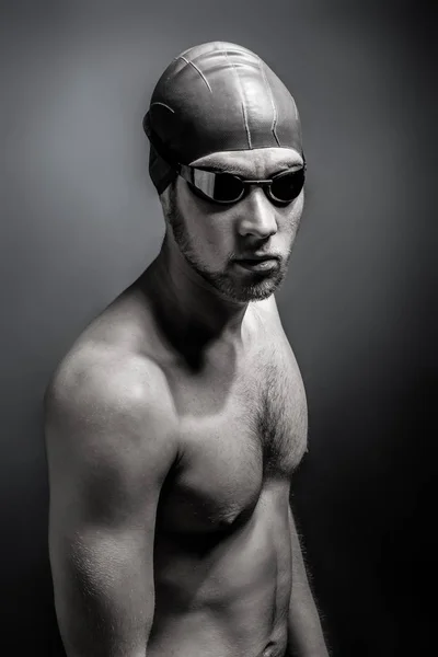 Studio shot of a handsome swimmer — Stock Photo, Image