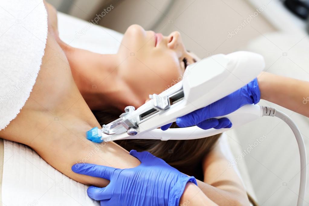 woman having anti sweat armpit mesotherapy