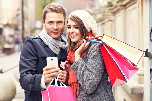 Couple shopping in the city