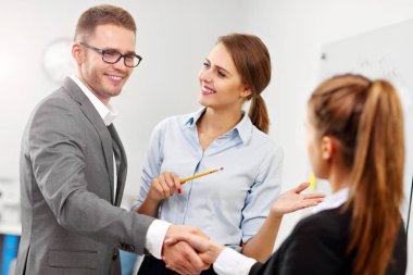 Yöneticisi tanıtımı yeni alt takım
