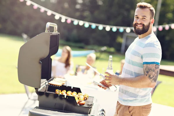 Barbecue parti a barátoknak — Stock Fotó