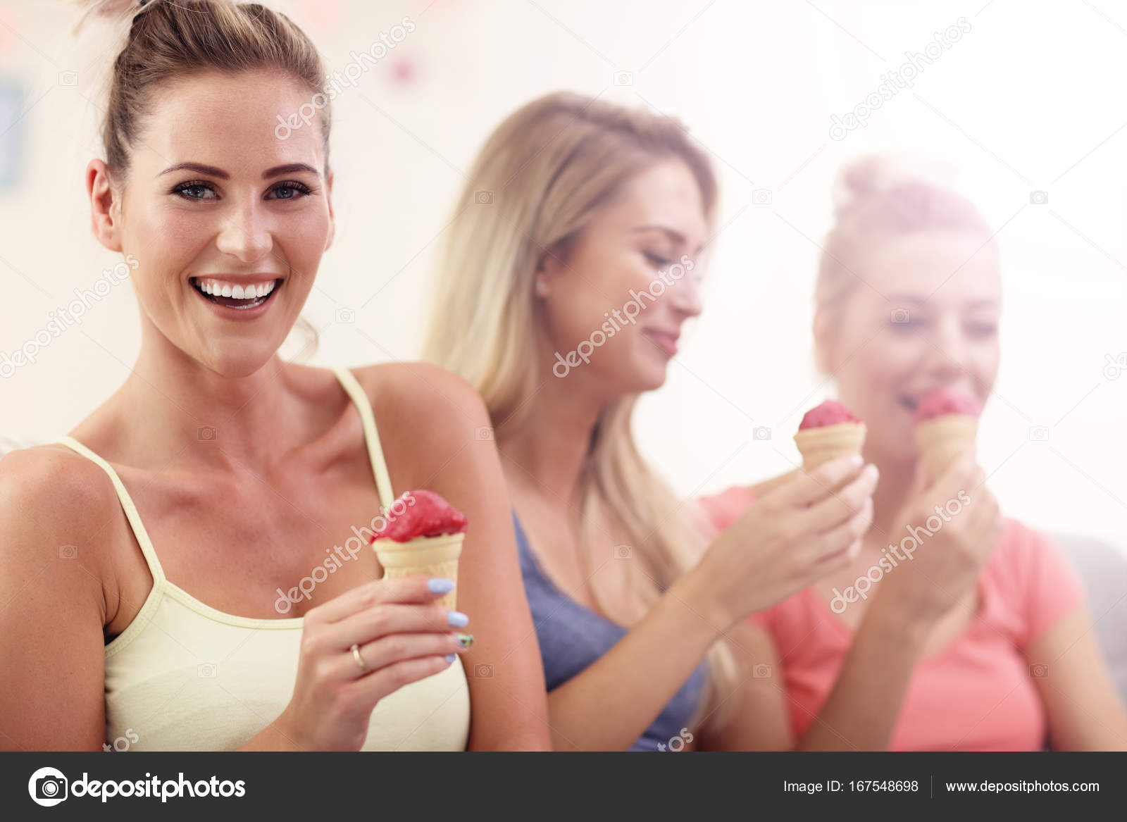 vrouwen thuis