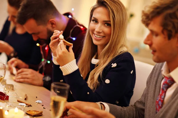 Familie voorbereidingen voor Kerstmis — Stockfoto