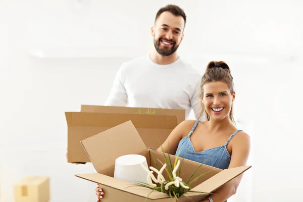 Picture Showing Happy Adult Couple Moving Out New Home — Stock Photo, Image