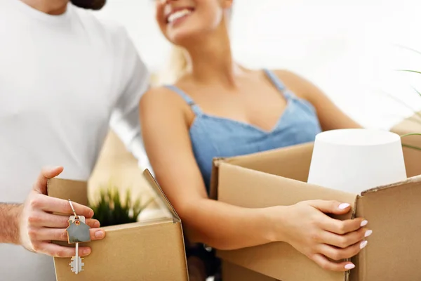 Picture Showing Happy Adult Couple Moving Out New Home — Stock Photo, Image