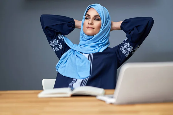 Muslim female student learning at home — 스톡 사진