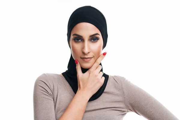 Muslim woman over white background — Stock Photo, Image