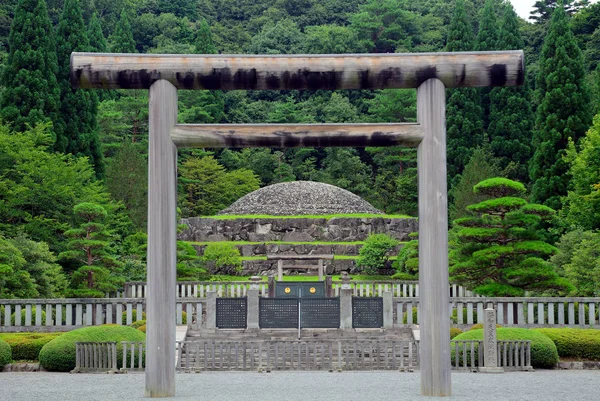 천황 쇼와 (Hirohito) 무덤, 하치오지, 일본 — 스톡 사진
