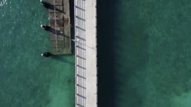 Rıhtım köprüsünün uzunluğu boyunca Aerial Top View