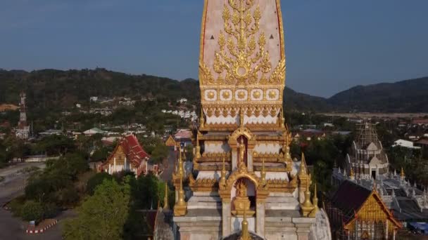 Forma Campana Invertida Pagoda Chalong Temple — Vídeo de stock