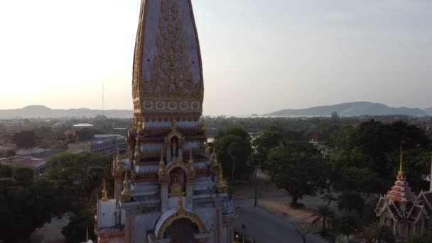 Obrácený Tvar Zvonku Chalong Temple Pagody — Stock video