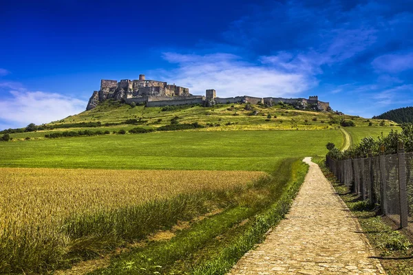 Spišský hrad - největší hrad na Slovensku — Stock fotografie