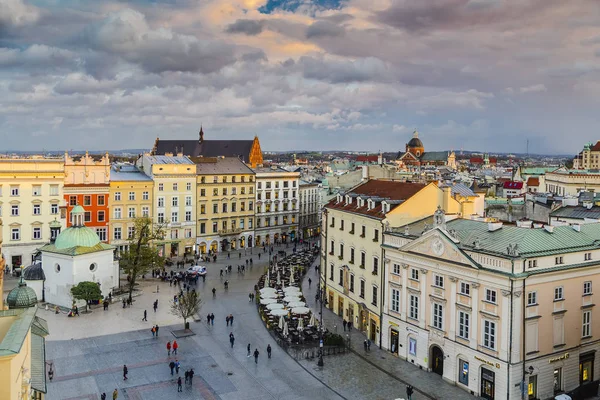 Vista della piazza del mercato e della strada Grodzka — Foto Stock